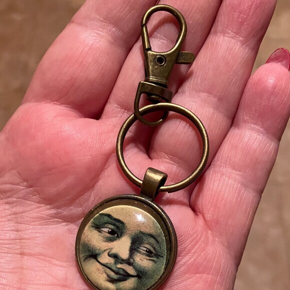 2/$12, 4/$20 Moon Face Keychain - Picture 2 of 2